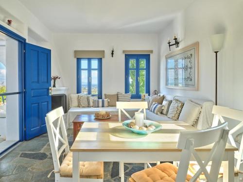 Casa Marvina in Tzanes