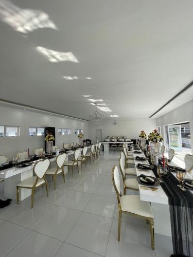 Zinzanathi Guest house in Ladysmith