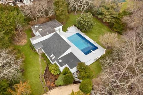 Villa Xmart - Luxury with pool in Water Mill, USA