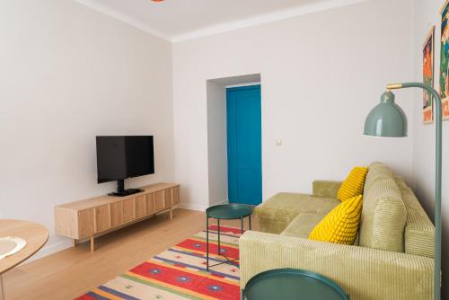 Metro Młynów Colourful Apartment by BookingHost, Varsovie