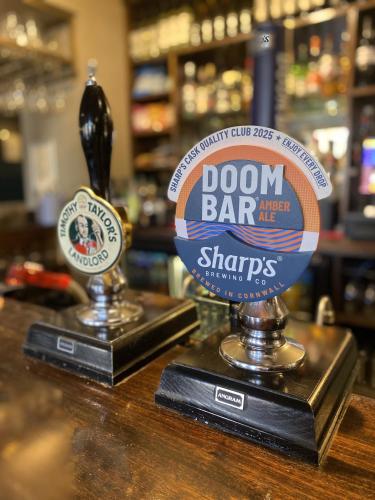 New Inn Hotel - image 3