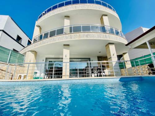 Luxury Villa Roma with Private Pool – khách sạn tại Khu vực Yagmur Aquaparkea