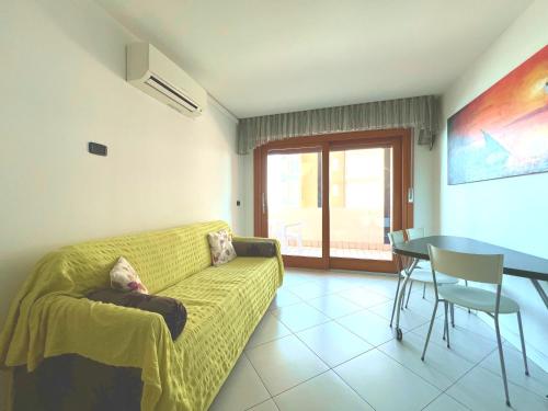 One-Bedroom Apartment image 10