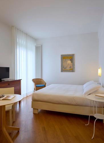 Hotel Emilia - image 14