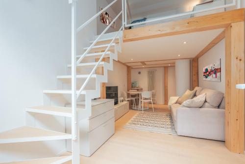 Modern Loft in Milan - Near Lodi TIBB Metro, Milan