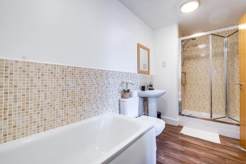 The Asian Suite 28 Nights with Netflix and City View, Birmingham (fotografie 5)