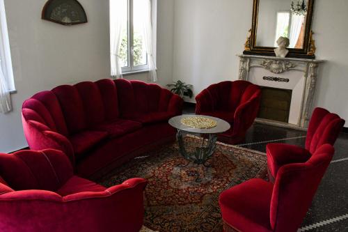 設施, 勒帕爾梅酒店 (Hotel Le Palme) in 瓦拉澤