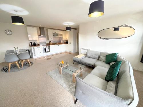 Blue Sky Apartments @Wallis Square, Farnborough in Farnborough