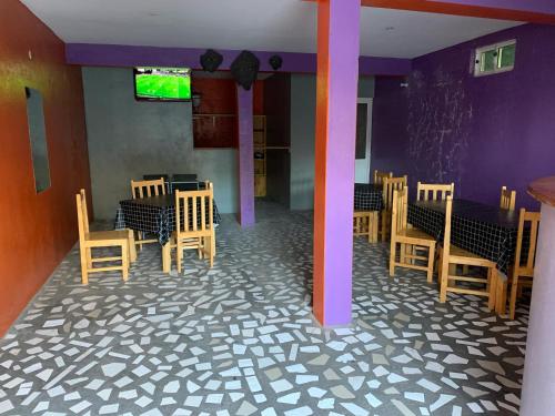 Restaurant, TCHAN LOVe in Portela