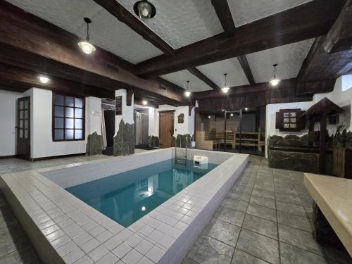 Saraichik Hotel in Zhetysu Negyed