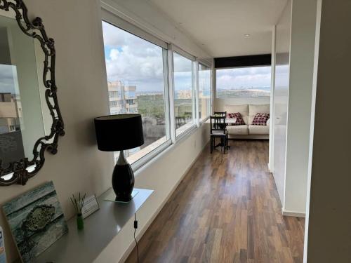 Spacious Apartment In Valencia With Sea View - 160 Sqm - Valencia