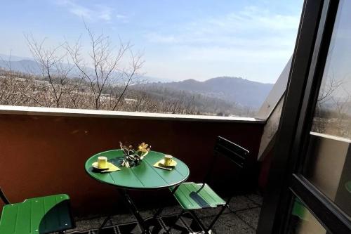 Balkons/terase, Appartement moderne à Nebbiuno avec vue (Appartement moderne a Nebbiuno avec vue) in Nebbiuno