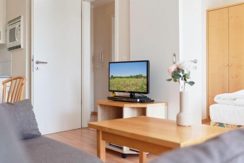 2-Zimmer-Ferienwohnung-in-Sellin-auf-Ruegen-direkt-an-der-Seeparkpromenade, Sellin (zdjęcie 4)