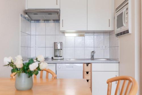 2-Zimmer-Ferienwohnung-in-Sellin-auf-Ruegen-direkt-an-der-Seeparkpromenade, Sellin (zdjęcie 6)