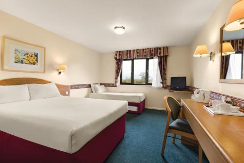 Days Inn Michaelwood M5 - image 7