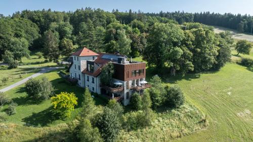 Château des Avenieres