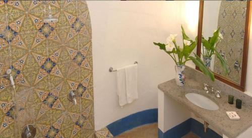 Villa with Sea View image 3