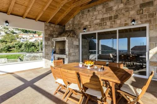Elegant Villa in Dubravka with Private Pool - image 3