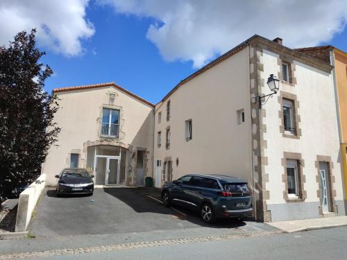 Viesnīcas āriene, Logis des chouans in Les Landes-Genusson