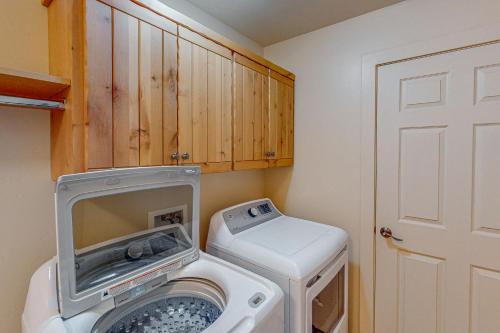 Rim Village U4 - image 7