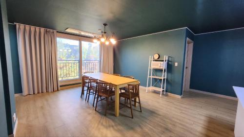 A Bridge House 1-C A Bridge House 1-C