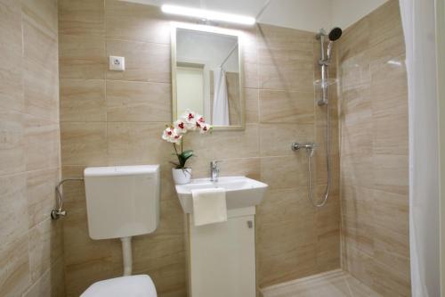 St King 11 Rooms by Staymood Holidays 3