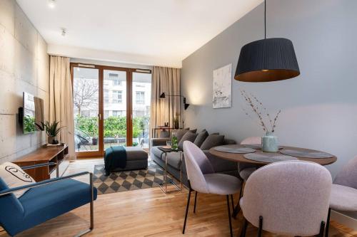 Aura Premium Apartment with Terrace and Parking, Varšava
