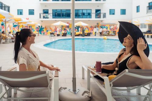 Golden Sands Suites - image 9