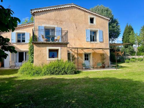Buitenkant, Historic Bastide With Private Pool In The Luberon in Reillanne