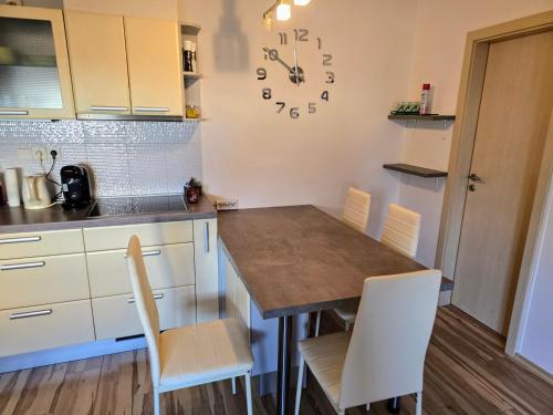 Apartmán Violette (Apartman Violette) in โนวา อูลิเช