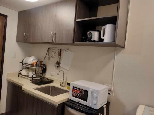 Studio 7 Condominium, Manila (photo 6)