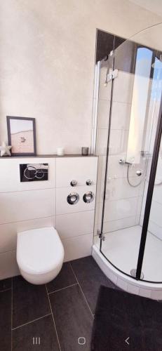 浴室, Apartment Neckarglück (Apartment Neckargluck) in 埃丁根-內卡勞森