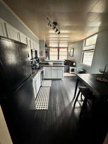 Cozy Pines Cabin in Prescott - 3bd 2ba