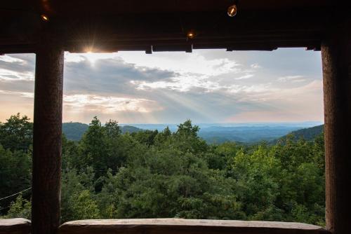Unique Tiny Home Cabin - Breathtaking Views