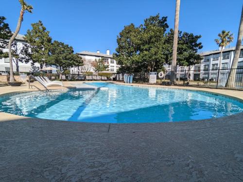 View, The Green Room 2 - 1BD 1BA near NASA JSC in Clear Lake