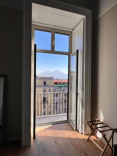 Bellini View – Naples, CO