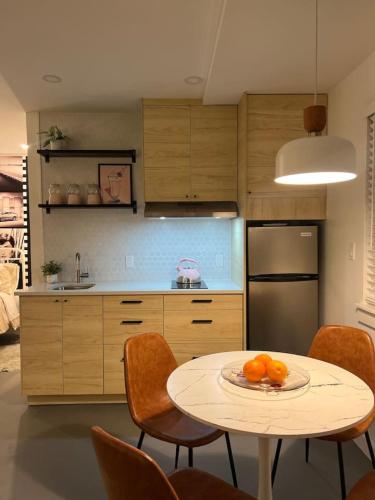 Retro Retreat, Montgomery
