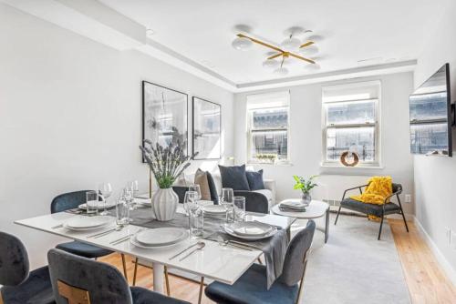 3BR Penthouse Suite with Massive Private Rooftop, New York (photo 9)