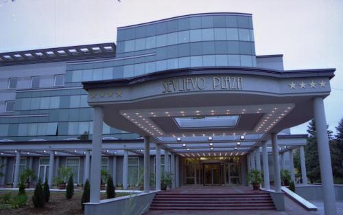 Hotel Sevlievo Plaza - image 13