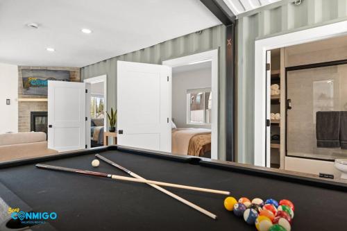 Summer Getaway | Pool Table Foosball & Views - image 2