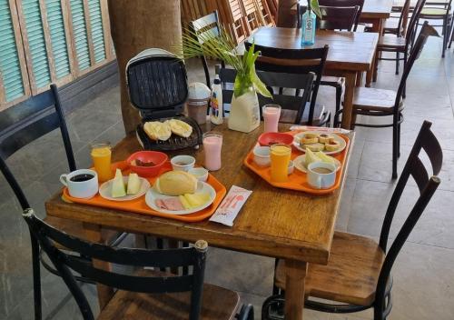 Makanan dan Minuman, Maresias Hostel & Suites in Sao Sebastiao (Sao Paulo)