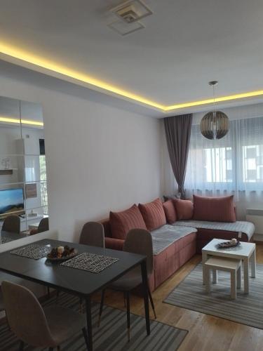 Four Seasons Suite