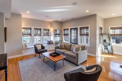 The Newport Lofts - 595 Thames Street in Newport, USA