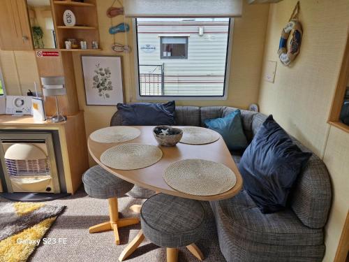 3-Bed Caravan - Sleeps 8 - Pool Onsite - PetsOK, Skegness (fotografie 5)