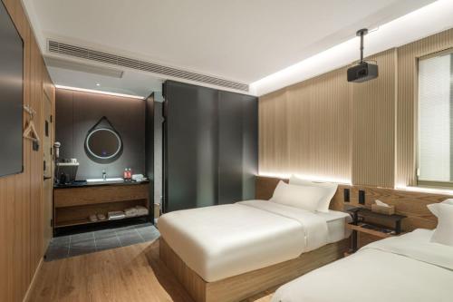 RU WEI EXQUISITE Hotel, Shanghai (photo 8)