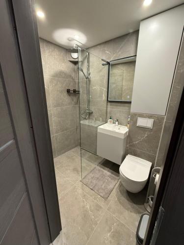 Zuhanyzó, MB Livinga apartamentai Gedimino g in Mazeikiai