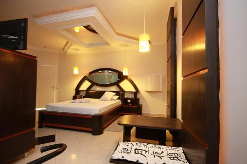 Floresta Tucuruvi (Adult Only) - Photo 4