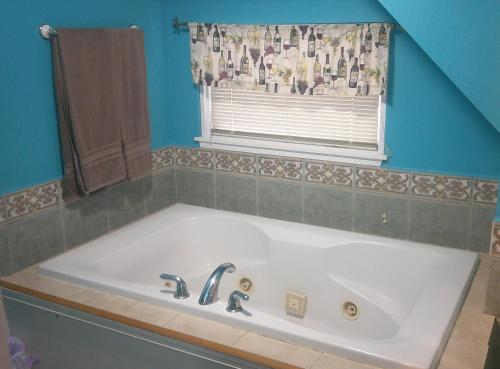 Ванна кімната, Lil Black Bear Inn in Нашвілл