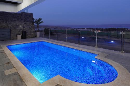 Levication Villa - Private Pool - Lakefront Migdal, Migdal (fotografie 10)