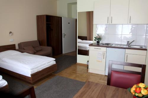 Hotel am Charlottenplatz 5